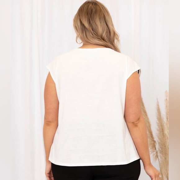 A Bit Confusing Top, Ivory-Black - Picture 3 of 3